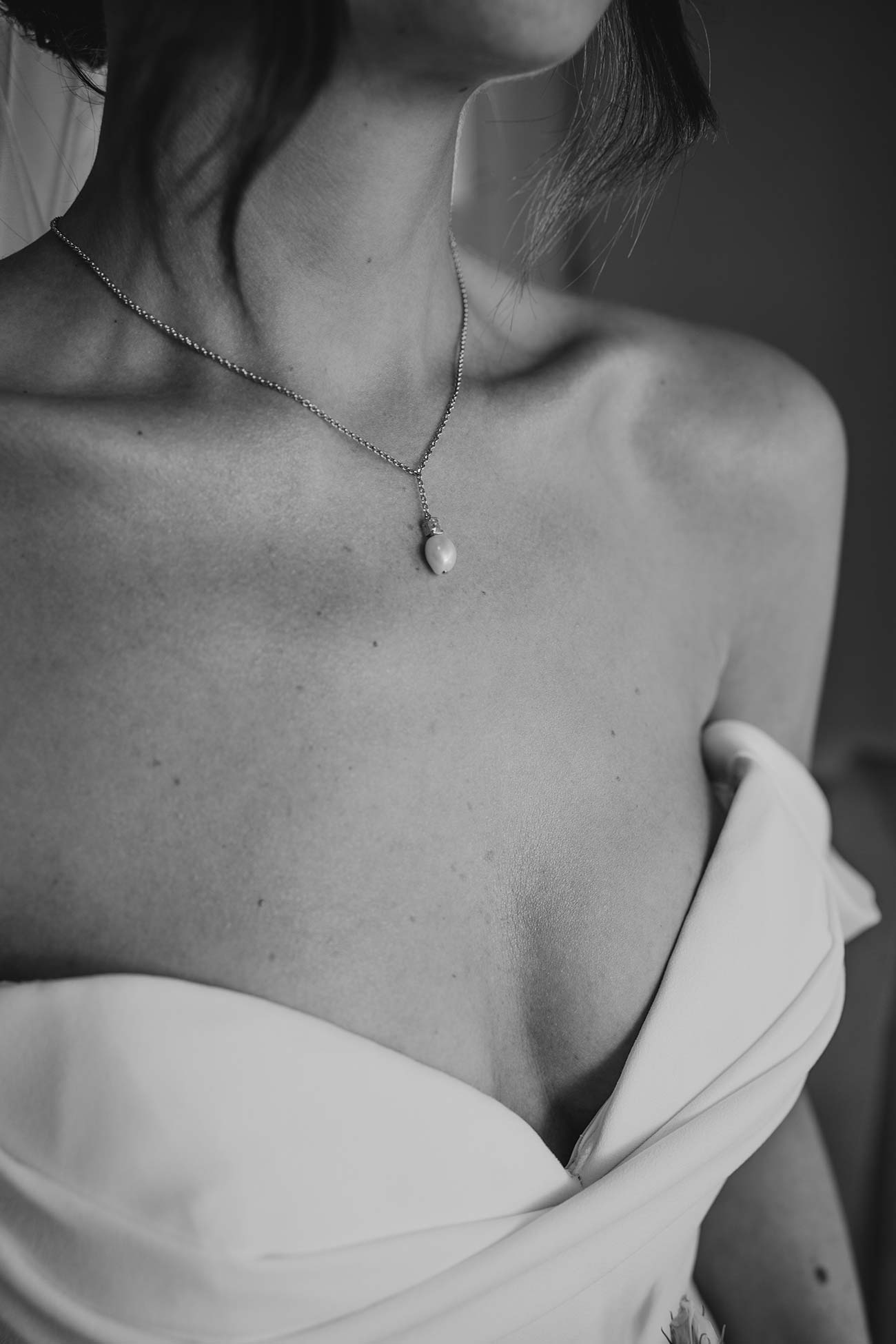 Black and white bridal detail photograph